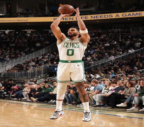 利物浦客场,战胜热刺,稳固英超联,乐鱼体育官网,APP下载,注册领彩金,官方网站,网站入口